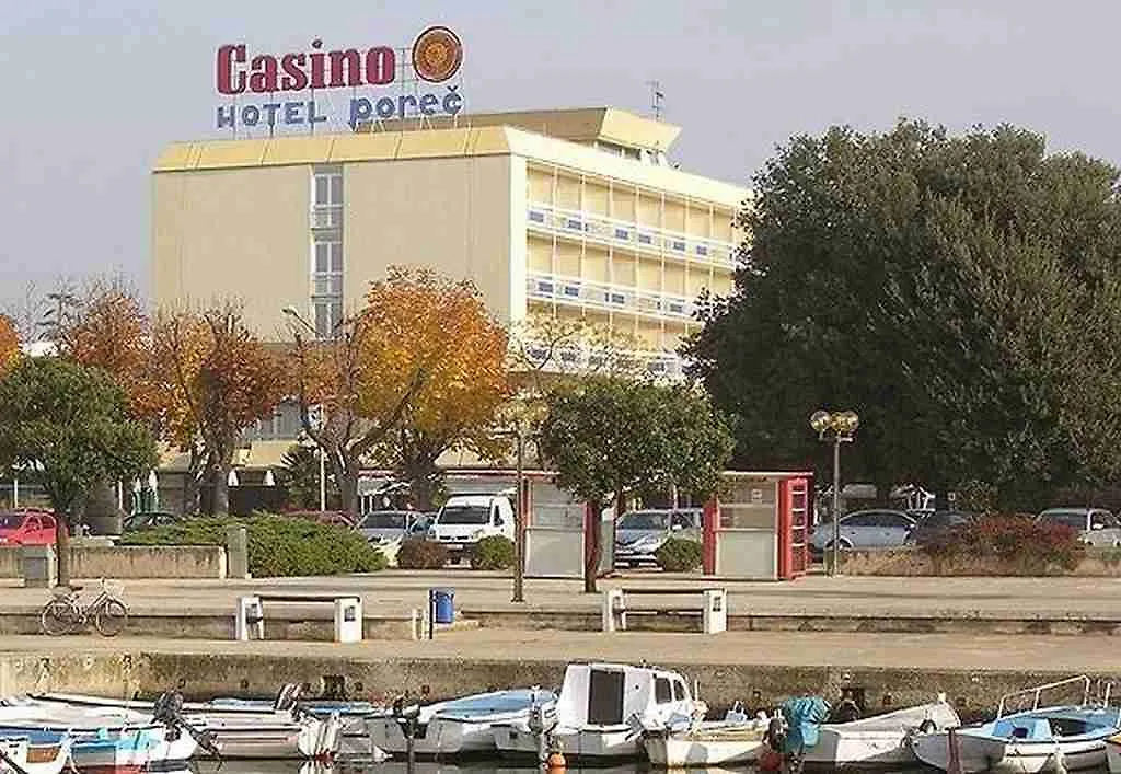Hotel Poreč 3*,  Croacia