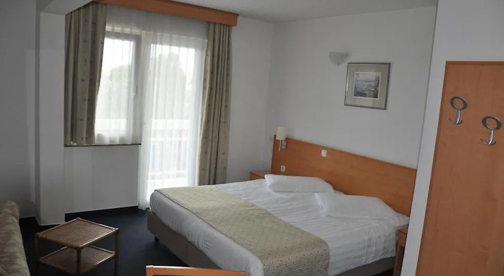 Hotel Poreč 3*,