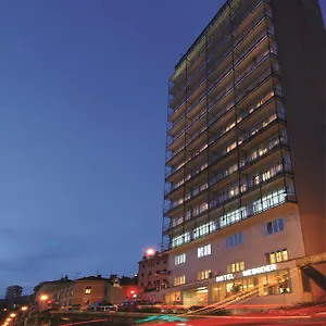 Neboder 3*, Rijeka Kroatien